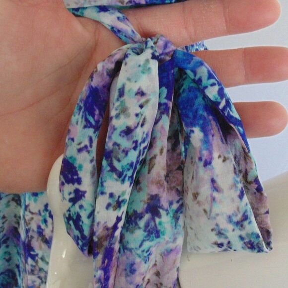 GUESS Dress, 4, Abstract Blue Floral, Spaghetti strap, Sash belt, Sleeveless - Picture 4 of 13